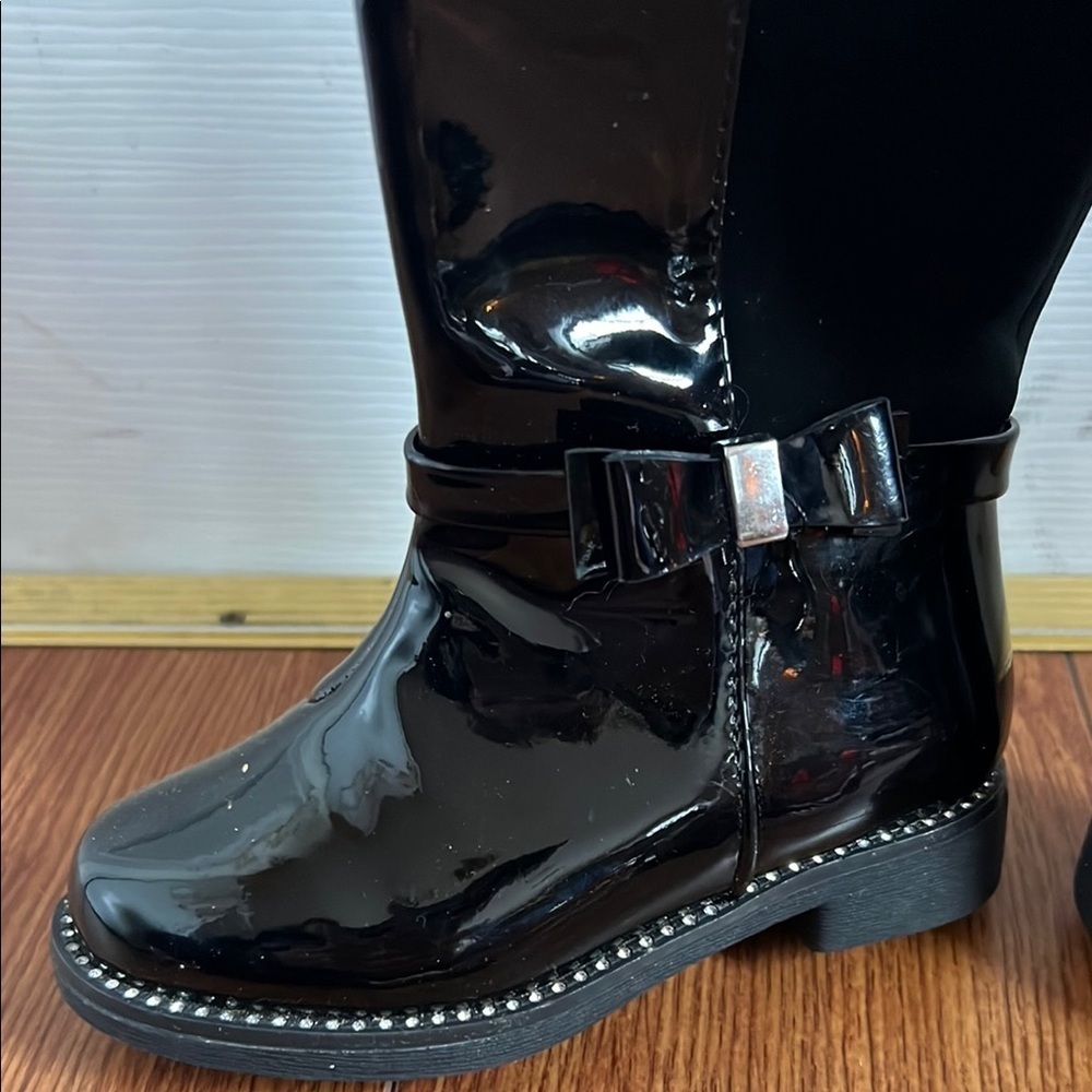 Black Patent Leather Boots with Bow Accent - Picture 2 of 4